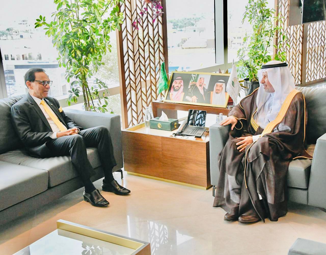 Ambassador Ameer Ajwad meets with the Supervisor General of KSrelief