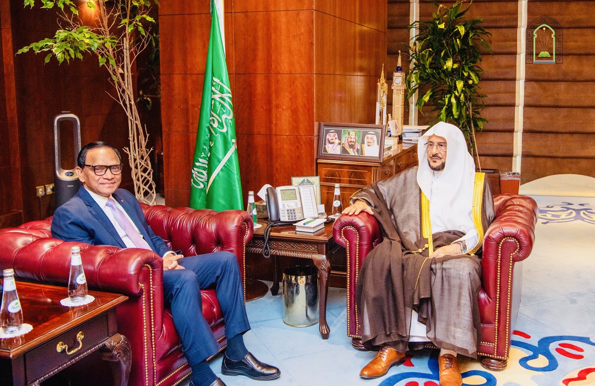 Saudi Minister of Islamic Affairs receives Sri Lanka Ambassador to Saudi Arabia 