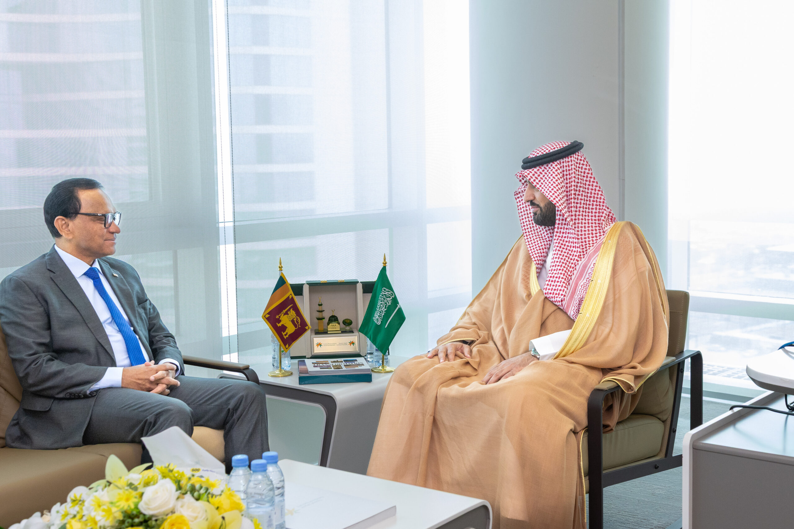 Saudi Deputy Minister for Human Resources and Social Development Receives Sri Lanka Ambassador