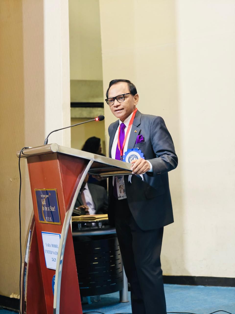 Ambassador Ameer Ajwad graces the “Yara Model United Nations – 2025”