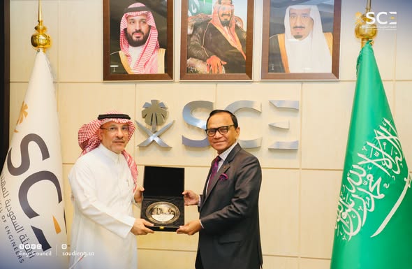 Ambassador Ameer Ajwad Holds Productive Discussions with the Chairman of the Saudi Council of Engineers (SCE) – photograph/notice 1