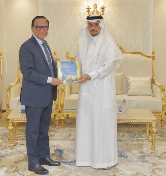 Sri Lanka Ambassador to Saudi Arabia Explores Business Opportunities with Abha Chamber of Commerce – photograph/notice 1