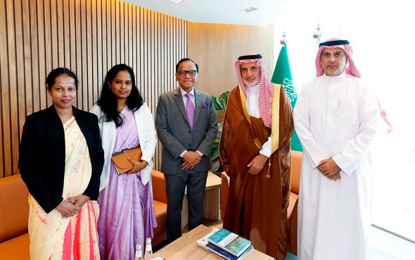 Sri Lanka Ambassador Invites Riyadh Chamber to Participate in “Sri Lanka Expo 2027” – photograph/notice 2